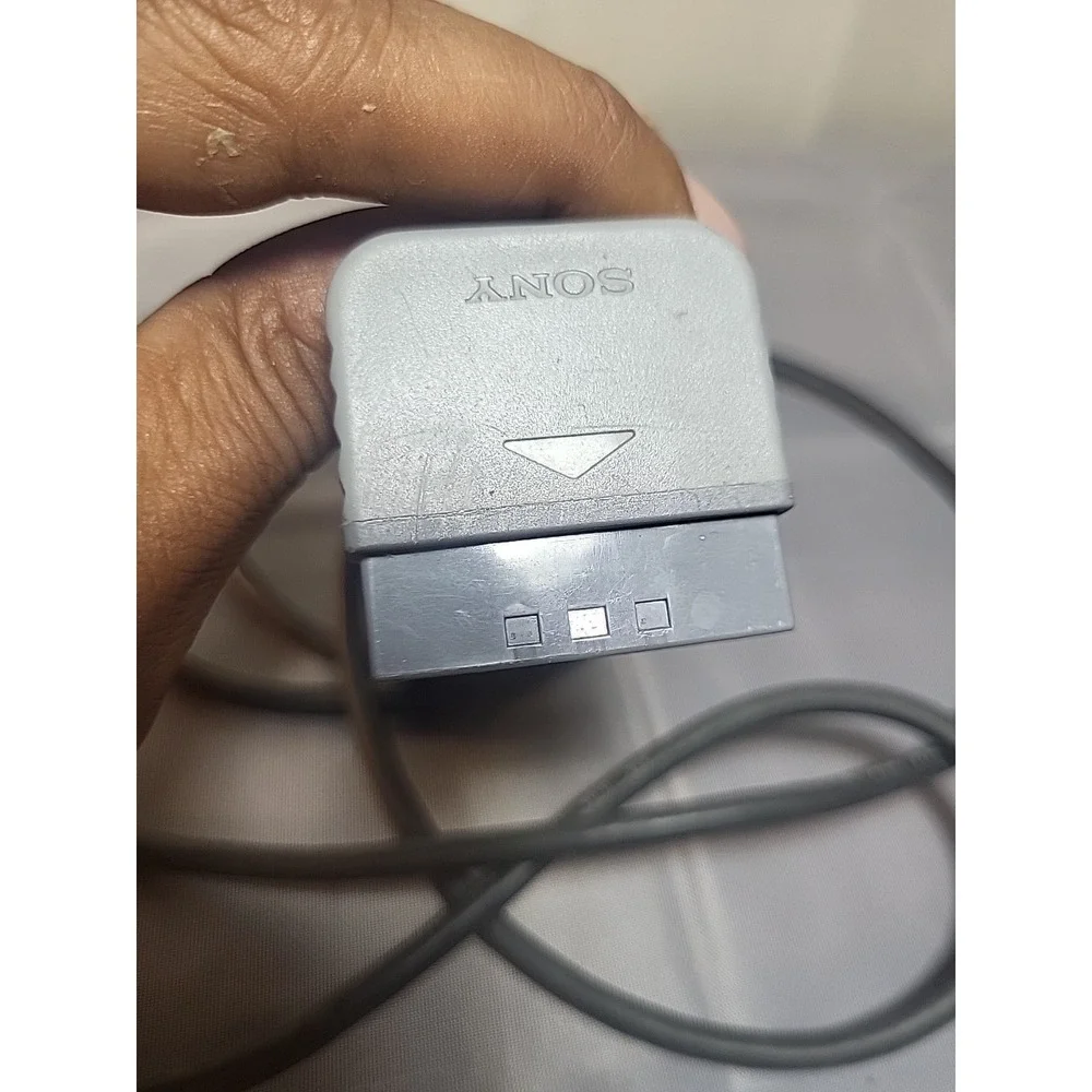 Sony SCPH-1080 Wired Controller - Gray